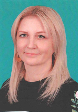 Перова Александра Васильевна.
